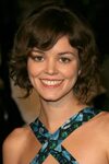 Nora Zehetner fotka